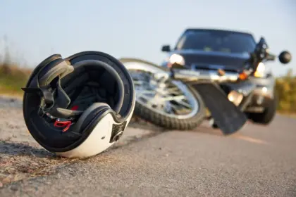 Ciclista 76enne precipita in scarpata: l'elisoccorso lo salva